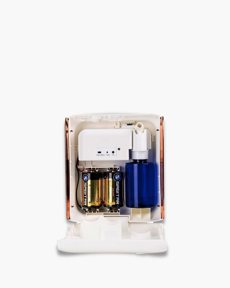 Difusor profesional Aquila Aura by Simplifik para aromatización de espacios con control desde app móvil