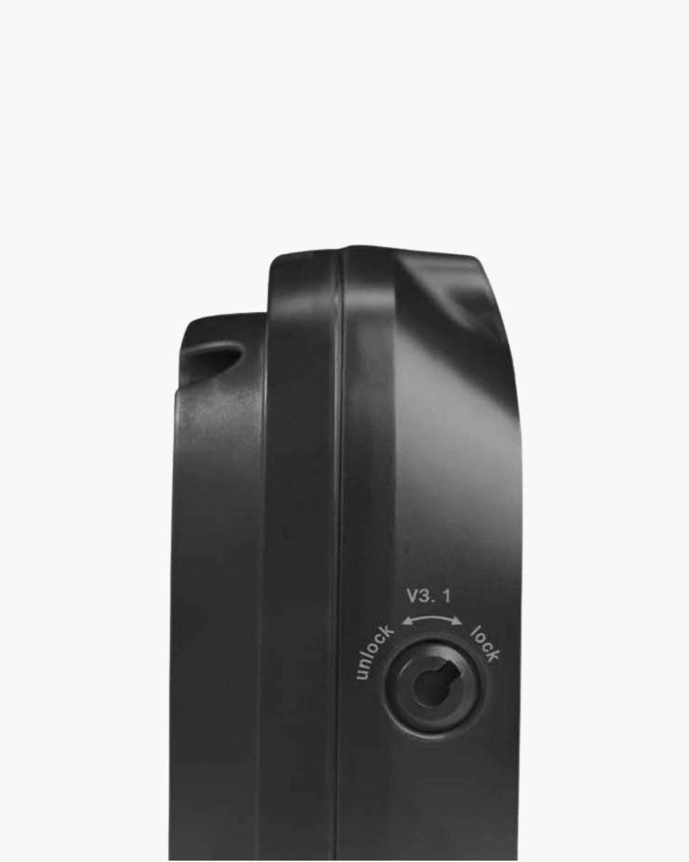Difusor profesional Crux Aura by Simplifik para aromatización de con control desde app móvil black