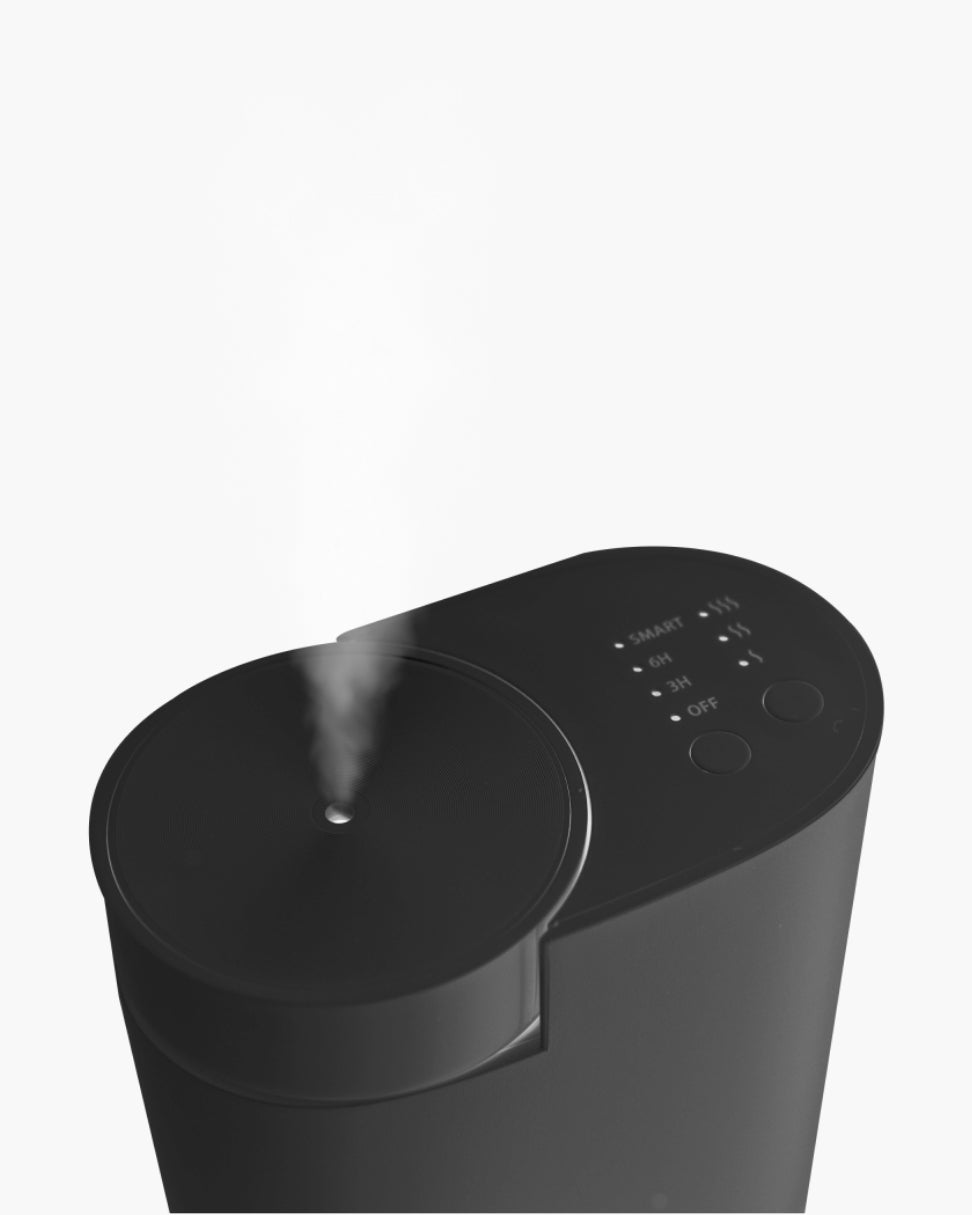 Difusor plug-in Orión Aura by Simplifik para aromatización de espacios con control desde app móvil black